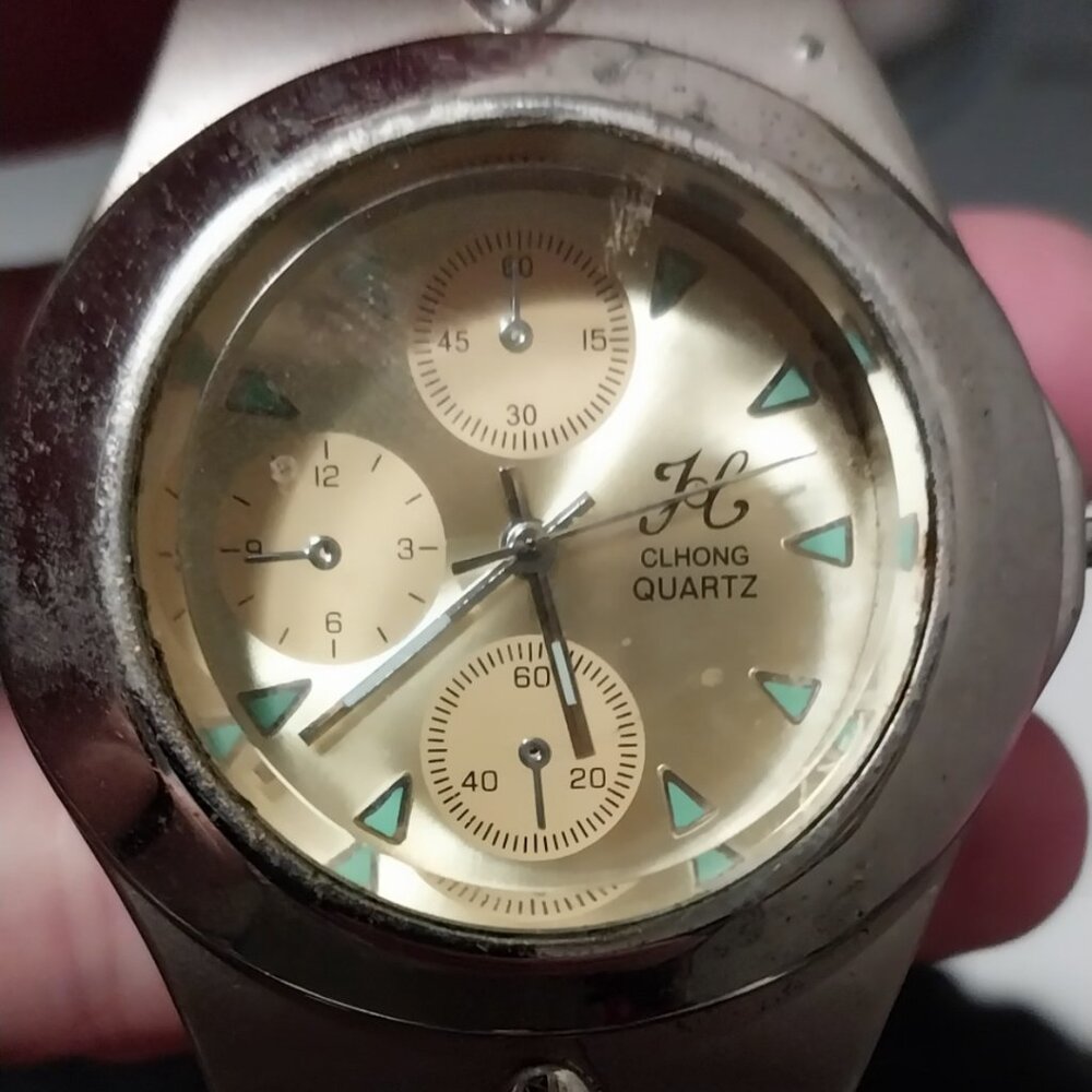 ●Vintage Quartz Clhong Watch●
